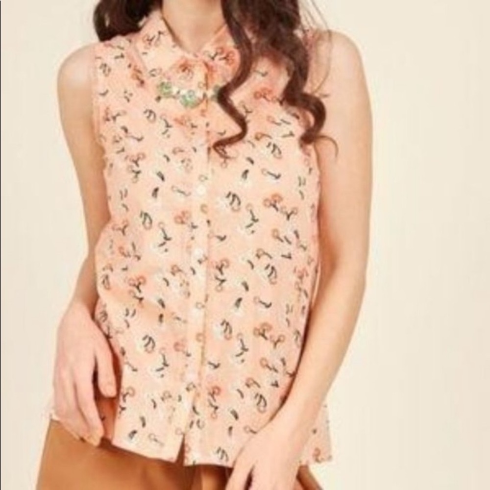 Anthropologie Modcloth Peach Floral Lace Trim Sleeveless Button Down Top